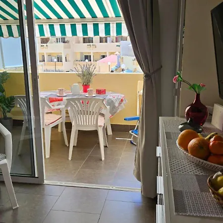 Cozy And Sunny With Everything Need, Great Location Costa Adeje (Tenerife)